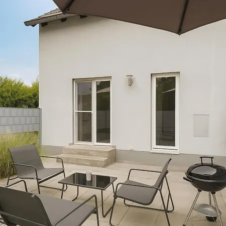 Leta Homes - Komfortables Gaestehaus - Eigene Parkplaetze & Traumterrasse Διαμέρισμα Στράουμπινγκ