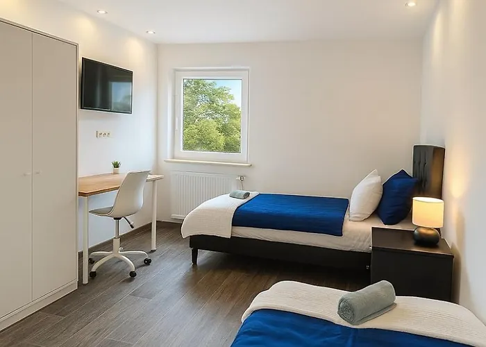 Leta Homes - Komfortables Gaestehaus - Eigene Parkplaetze & Traumterrasse Διαμέρισμα *