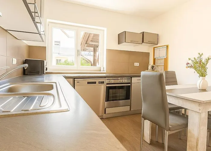 Apartmán Leta Homes - Komfortables Gaestehaus - Eigene Parkplaetze & Traumterrasse
